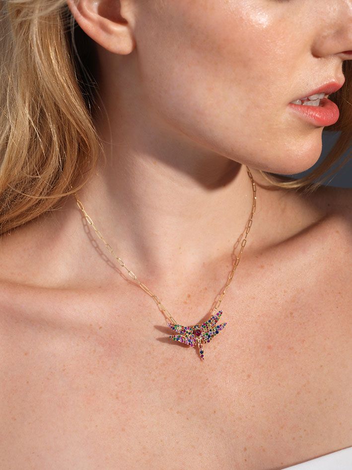 Брошь-подвеска «Стрекоза» из желтого золота 18 карат с бриллиантами, разноцветными сапфирами, рубинами и аметистами Брошь-подвеска «Стрекоза» из желтого золота 18 карат с бриллиантами, разноцветными сапфирами, рубинами и аметистами