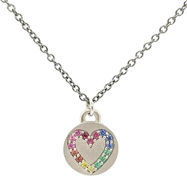 Подвеска-диск Magic Heart от Alison Nagasue из платины с радужными драгоценными камнями Подвеска-диск Magic Heart от Alison Nagasue из платины с радужными драгоценными камнями