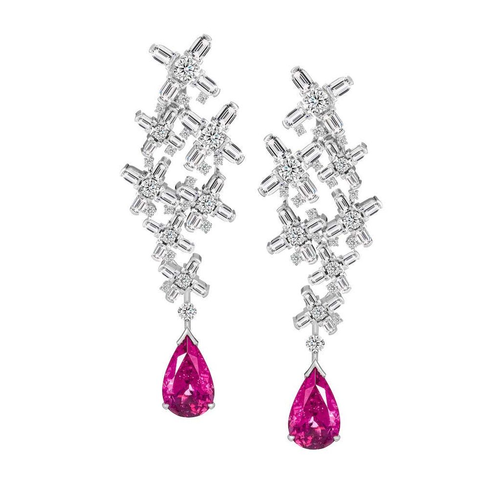 Серьги высокого ювелирного искусства из коллекции Arch Florale от Davidor Серьги высокого ювелирного искусства из коллекции Arch Florale от Davidor