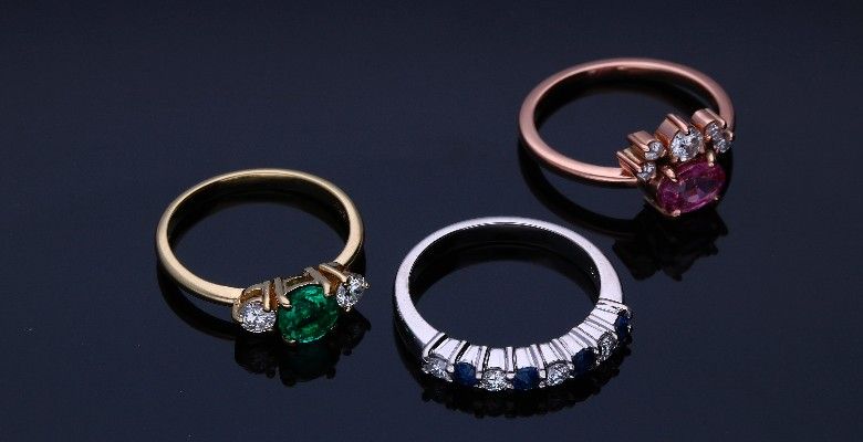 Как сочетать поделочные камни с драгоценными в ювелирных украшениях