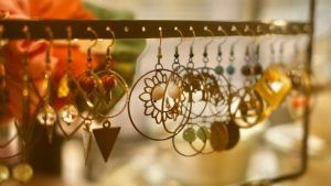 Как выбрать серьги, подходящие к типу лица, а также и стилю