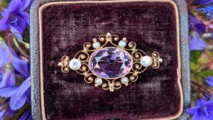 Винтажные украшения для молодых девушек: добавим нотку ностальгии в ваш стиль