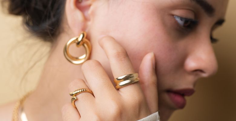 Лучшие тенденции ювелирной моды для молодых женщин