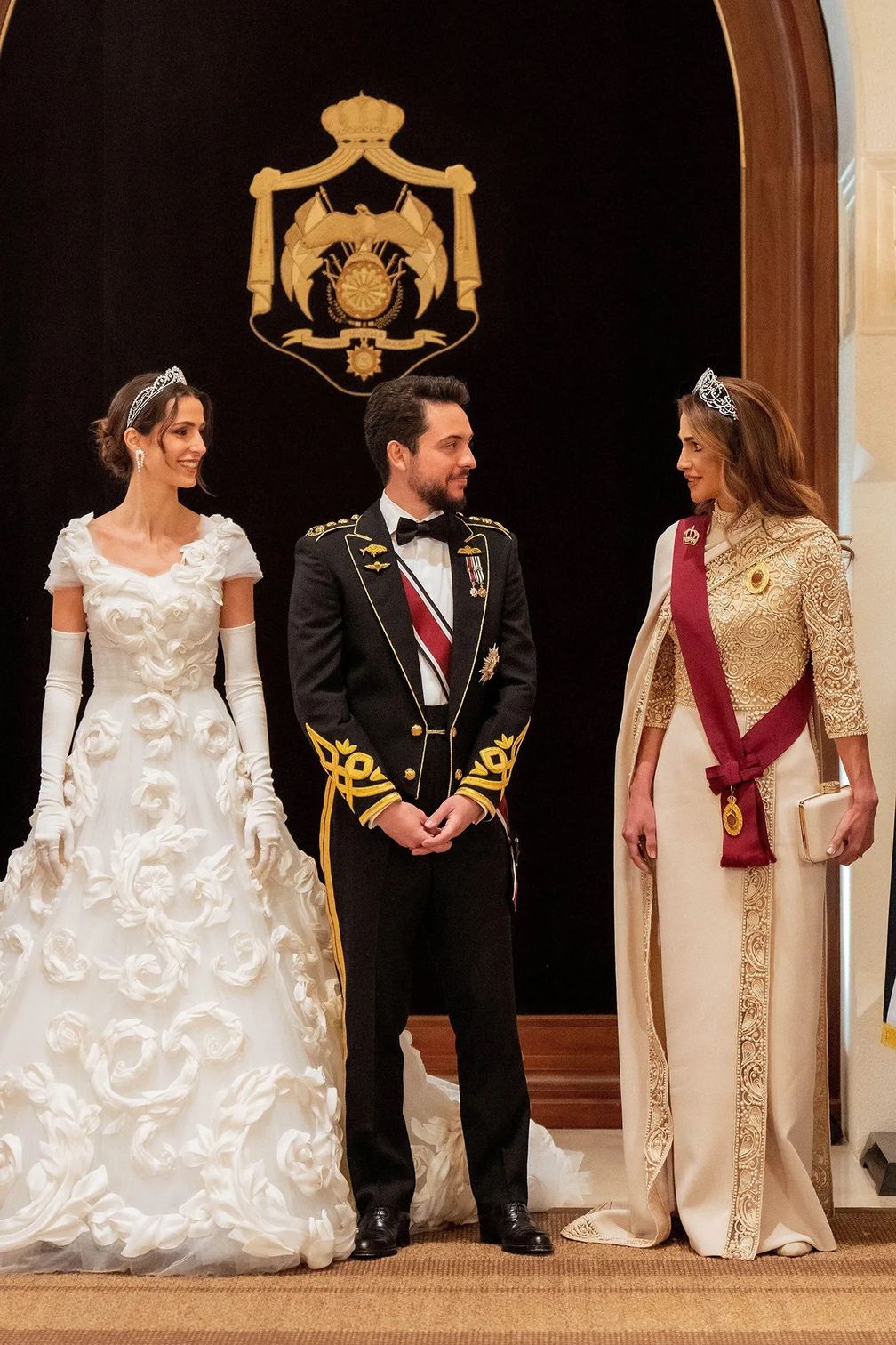 2023 год стал годом тиары?