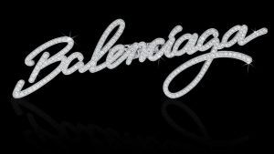 Balenciaga совместно с Jacob & Co. выпускает ювелирную коллекцию Balenciaga совместно с Jacob & Co. выпускает ювелирную коллекцию