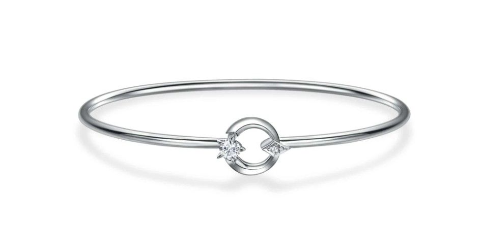 Браслет Lodestar от Chow Tai Fook из белого золота 18 карат с бриллиантами