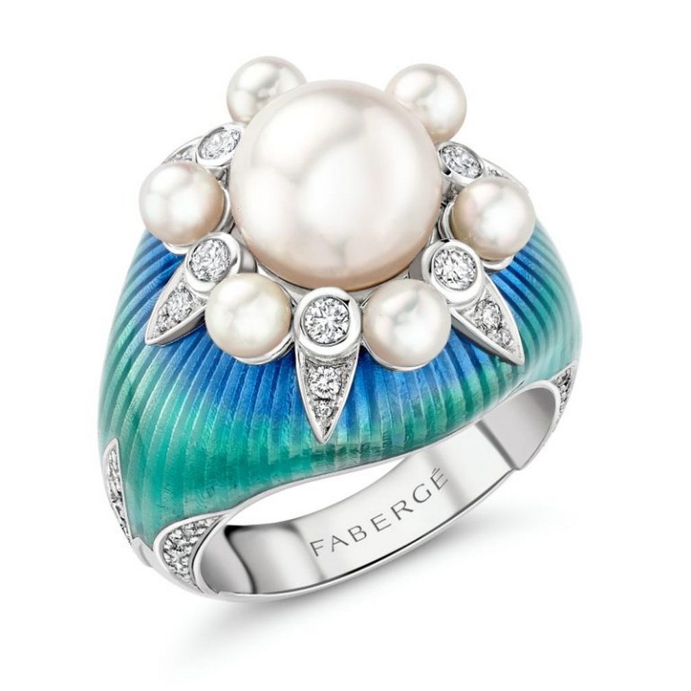 Кольцо, вдохновленное яйцом «Путешествие в драгоценностях», уйдет с молотка, чтобы собрать средства для фонда Gemfields Кольцо, вдохновленное яйцом «Путешествие в драгоценностях», уйдет с молотка, чтобы собрать средства для фонда Gemfields