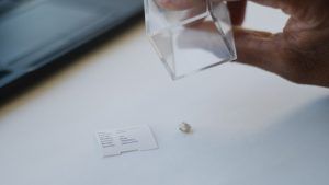 Продажи De Beers слабые, но наметились признаки восстановления