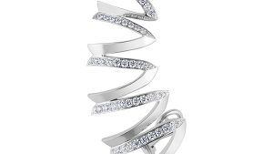 Renisis: Пересечение театра, скульптуры и ювелирных украшений Renisis: Пересечение театра, скульптуры и ювелирных украшений