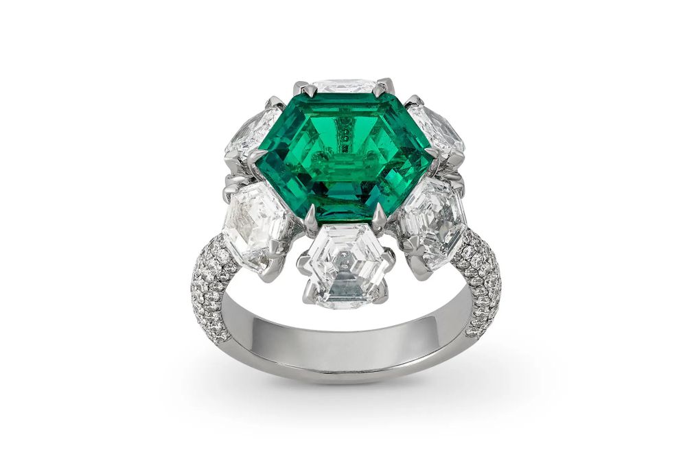 Шестиугольная форма в ювелирном мире, ч. 2