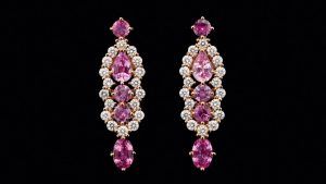 Идеальные серьги для вечеринки