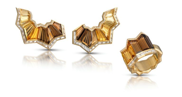 Серьги и кольцо Pleat из 18-картового желтого золота с дымчатым кварцем, цитрином, желтым топазом, прозрачным кристаллом, белыми сапфирами и белыми бриллиантами Серьги и кольцо Pleat из 18-картового желтого золота с дымчатым кварцем, цитрином, желтым топазом, прозрачным кристаллом, белыми сапфирами и белыми бриллиантами