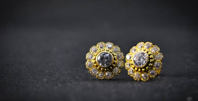 История и символика серег: от Древней Греции до современных трендов