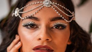 Как подобрать ювелирные украшения под цвет глаз