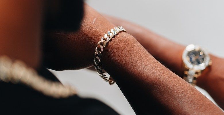 Значение драгоценных камней в украшениях для мужчин