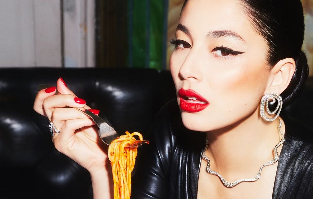 Рекламная кампания коллекции Carmela от Джессики Маккормак, вдохновленной спагетти Рекламная кампания коллекции Carmela от Джессики Маккормак, вдохновленной спагетти