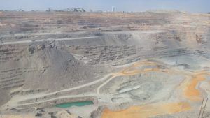 De Beers получила одобрение на расширение рудника Джваненг на сумму $ 1 млрд De Beers получила одобрение на расширение рудника Джваненг на сумму $ 1 млрд