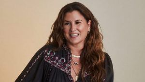 Ювелирные украшения Джеки Айше — это история добрых энергий Ювелирные украшения Джеки Айше — это история добрых энергий