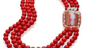 Красные драгоценности – в центре внимания Красные драгоценности – в центре внимания