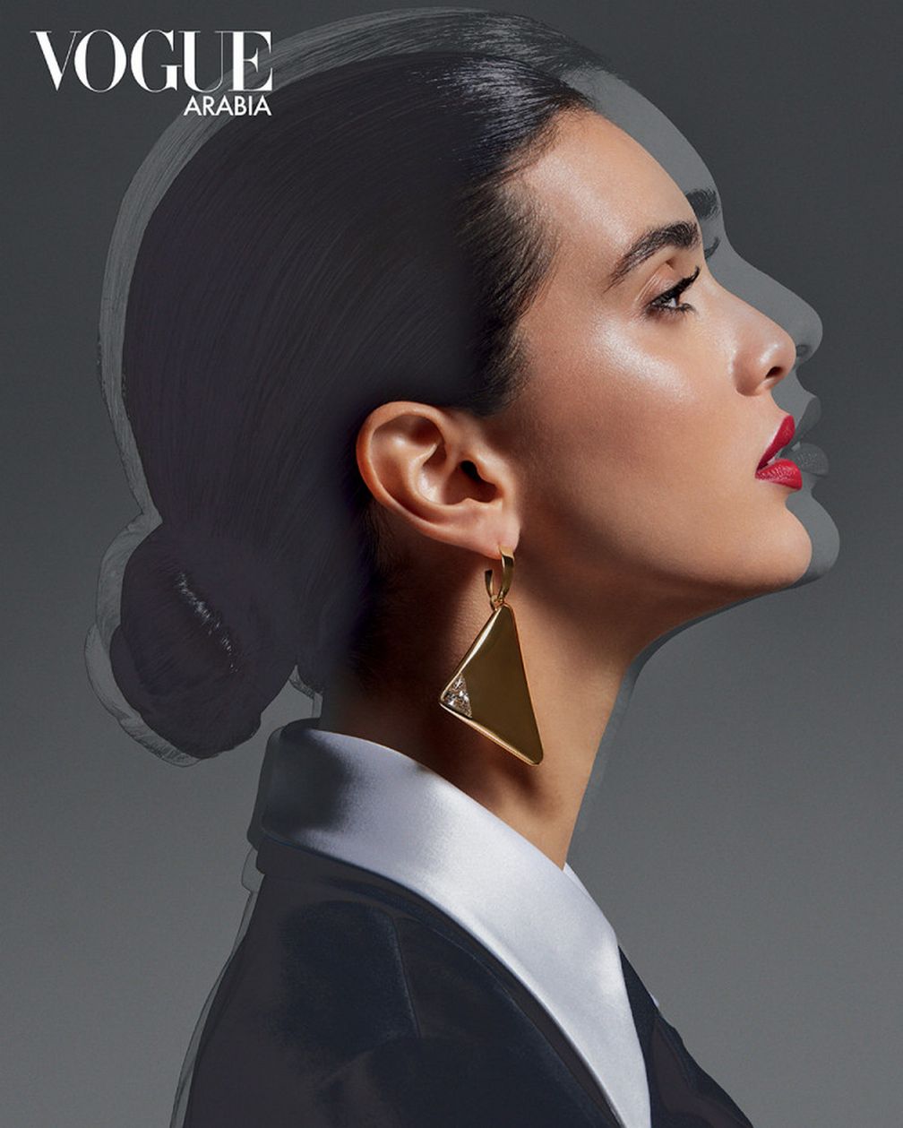 Одиночная серьга-подвеска Prada Eternal Gold из желтого золота с бриллиантами огранки Prada, выращенными в лаборатории Одиночная серьга-подвеска Prada Eternal Gold из желтого золота с бриллиантами огранки Prada, выращенными в лаборатории