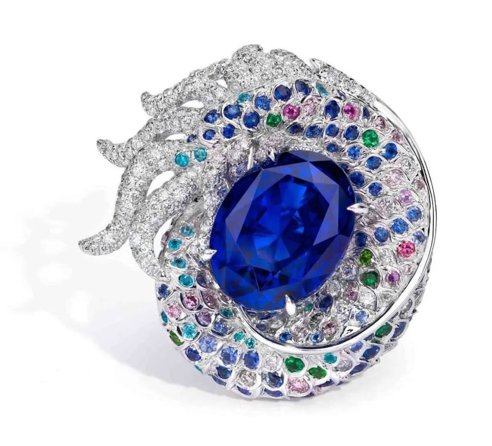 Кольцо с сапфировым драконом от Anna Hu Кольцо с сапфировым драконом от Anna Hu