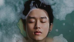 Мужские серьги с поделочными камнями: модные тренды