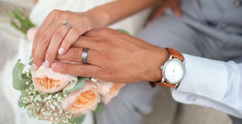 Может ли обручальное кольцо быть серебряным?