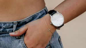 Какие украшения уместно надевать, если вы носите джинсовую одежду Какие украшения уместно надевать, если вы носите джинсовую одежду