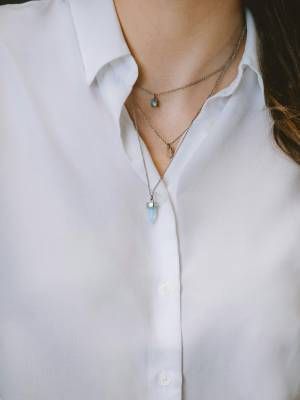 Подвески с белыми камнями