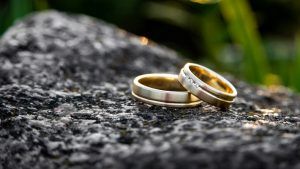 Идеи для обручальных колец с необычной огранкой