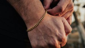 Ювелирные тренды для современных парней