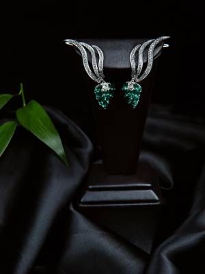 серьги с корундом