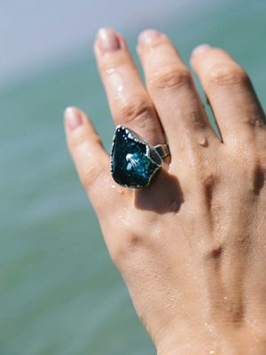 кольцо с корундом