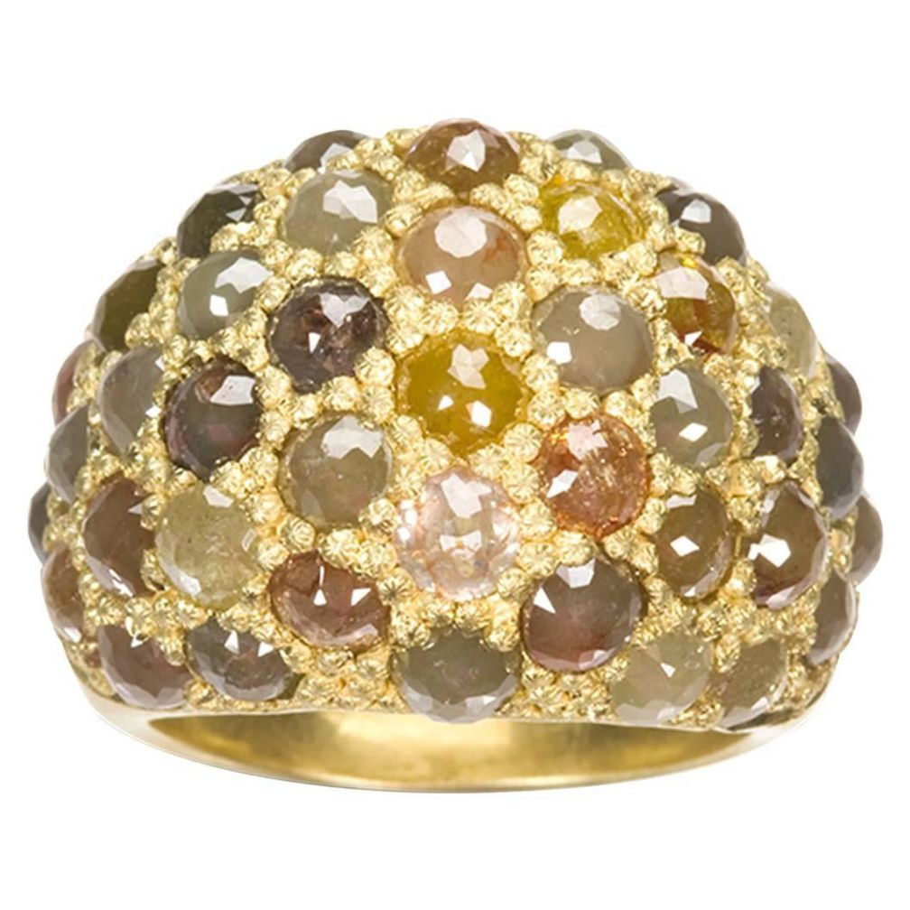 Коктейльное кольцо с куполом, украшенным необработанными алмазами, 2022 год 