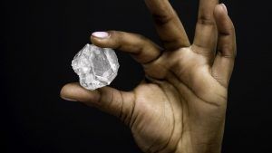Firestone добыла самый большой алмаз в истории компании