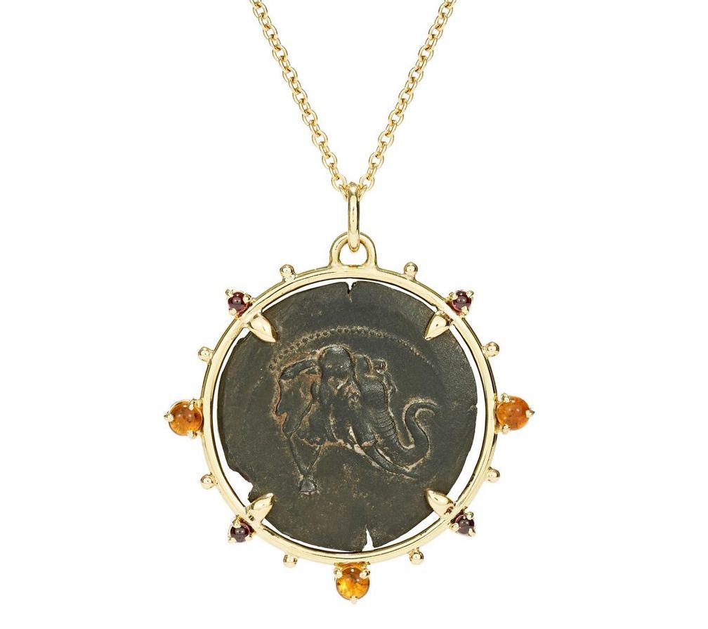 Ожерелье с серебряной монетой с изображением слона, которая датируется периодом правления македонского царя Деметрия I, 2023 год