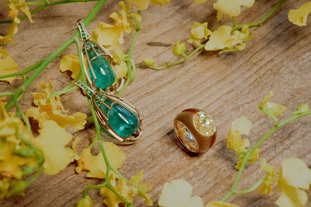 Спустя 120 лет мюнхенский ювелирный бренд решил переехать, ч. 2