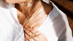 Золотые украшения для Львов: какие лучше выбрать?