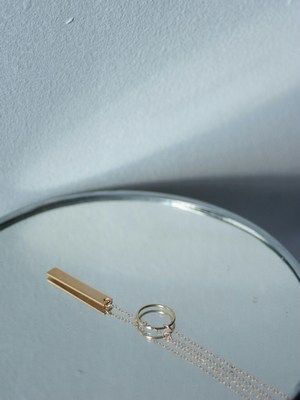 Колье с геометрическими элементами