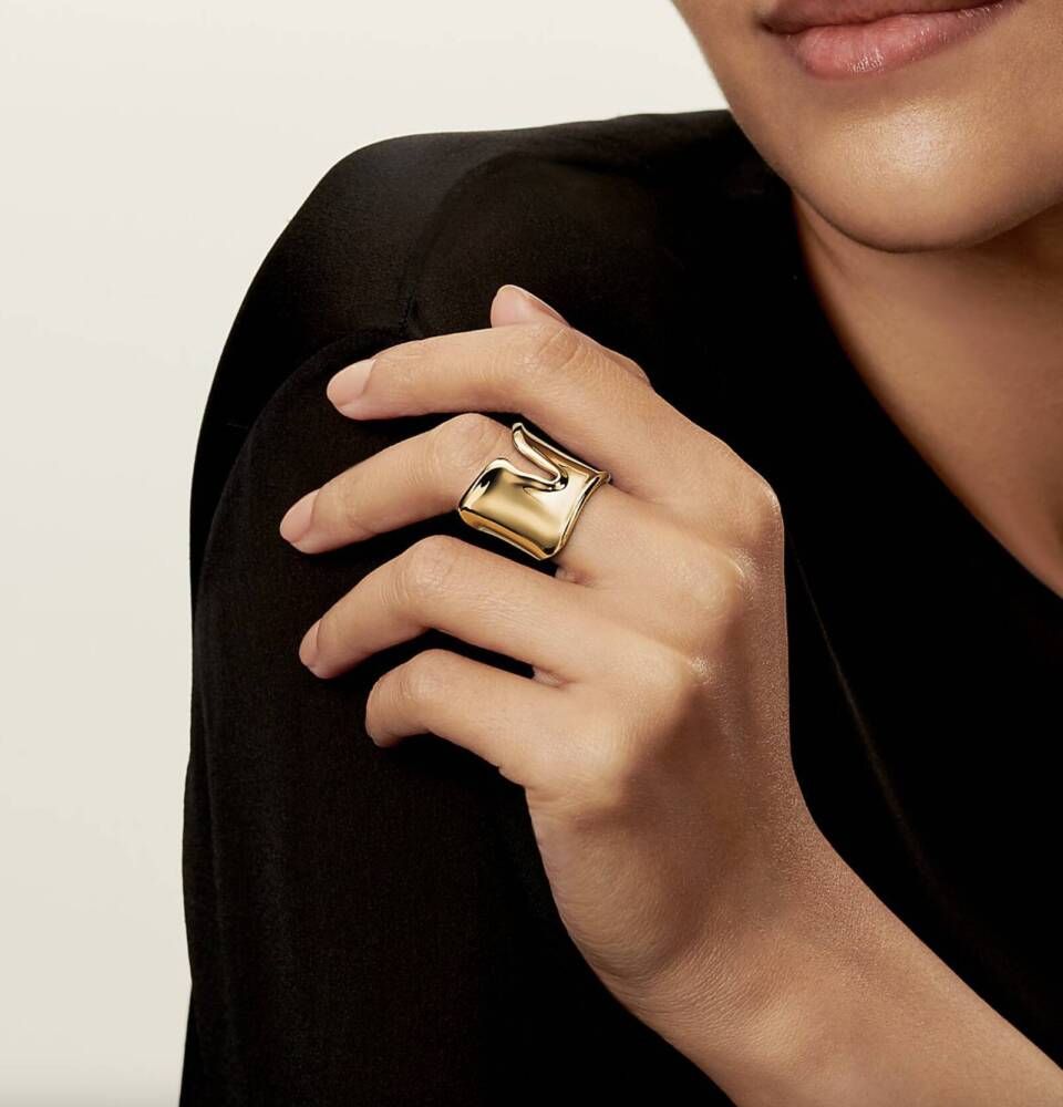 Tiffany & Co. представляет кольцо Split, вдохновленное дизайнами Эльзы Перетти
