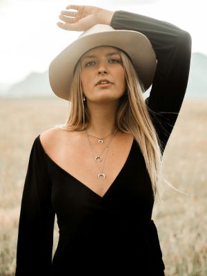 серебряное колье