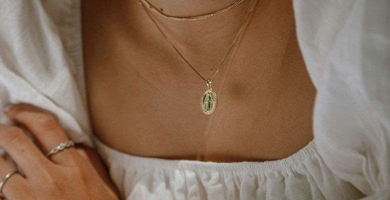 Идеи для комбинирования колье с другими украшениями