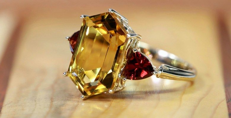 Кольца с крупным камнем: какие бывают, как выбрать и носить