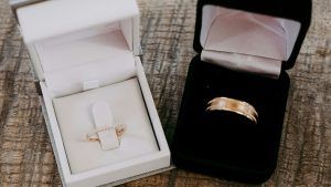 Выбираем идеальное обручальное кольцо для Весов