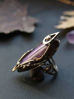 кольцо с аметистом