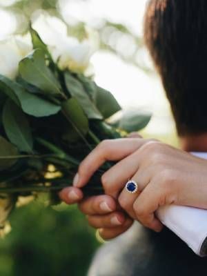 кольцо с сапфиром