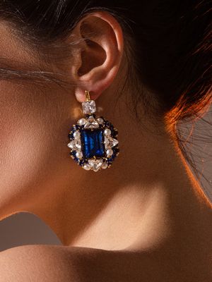 серьги с сапфиром