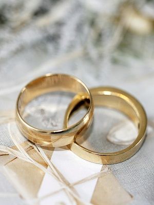 обручальное кольцо