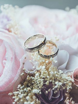 обручальное кольцо