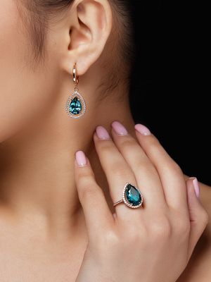 украшения с сапфиром